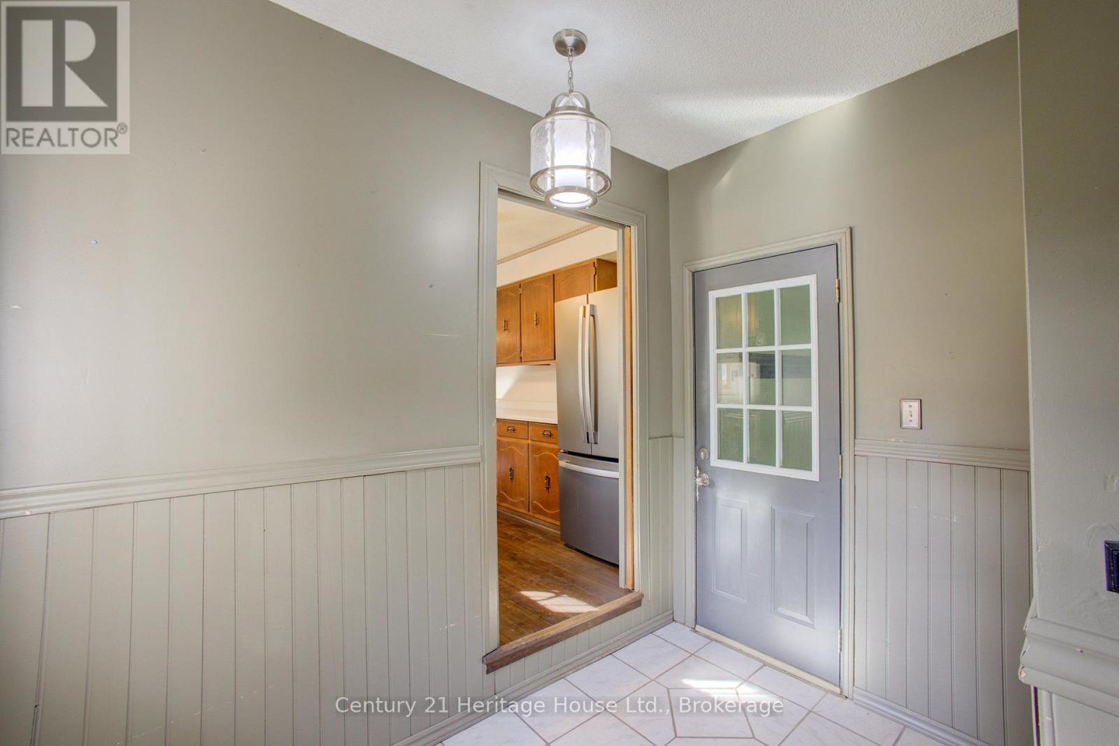 313207 Highway 6 Property Photo 21