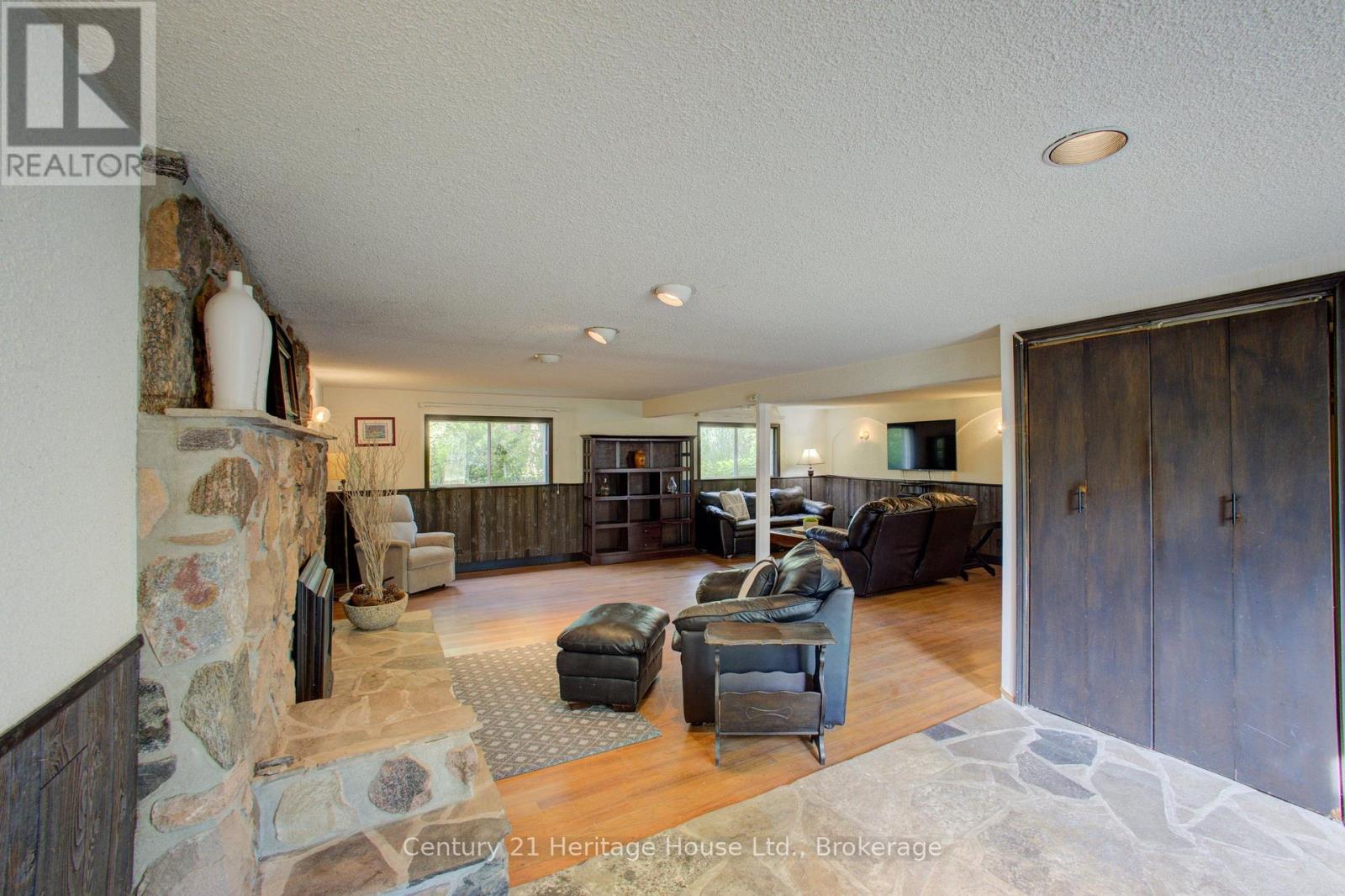 313207 Highway 6 Property Photo 33