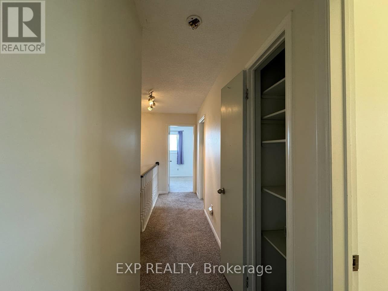 286 Mutual Street N Property Photo 7