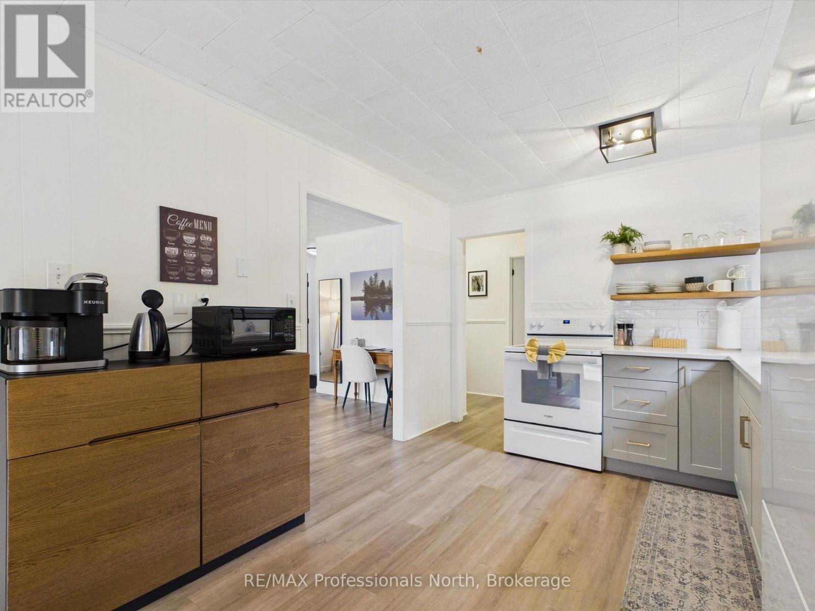 2 Silver Street Property Photo 7