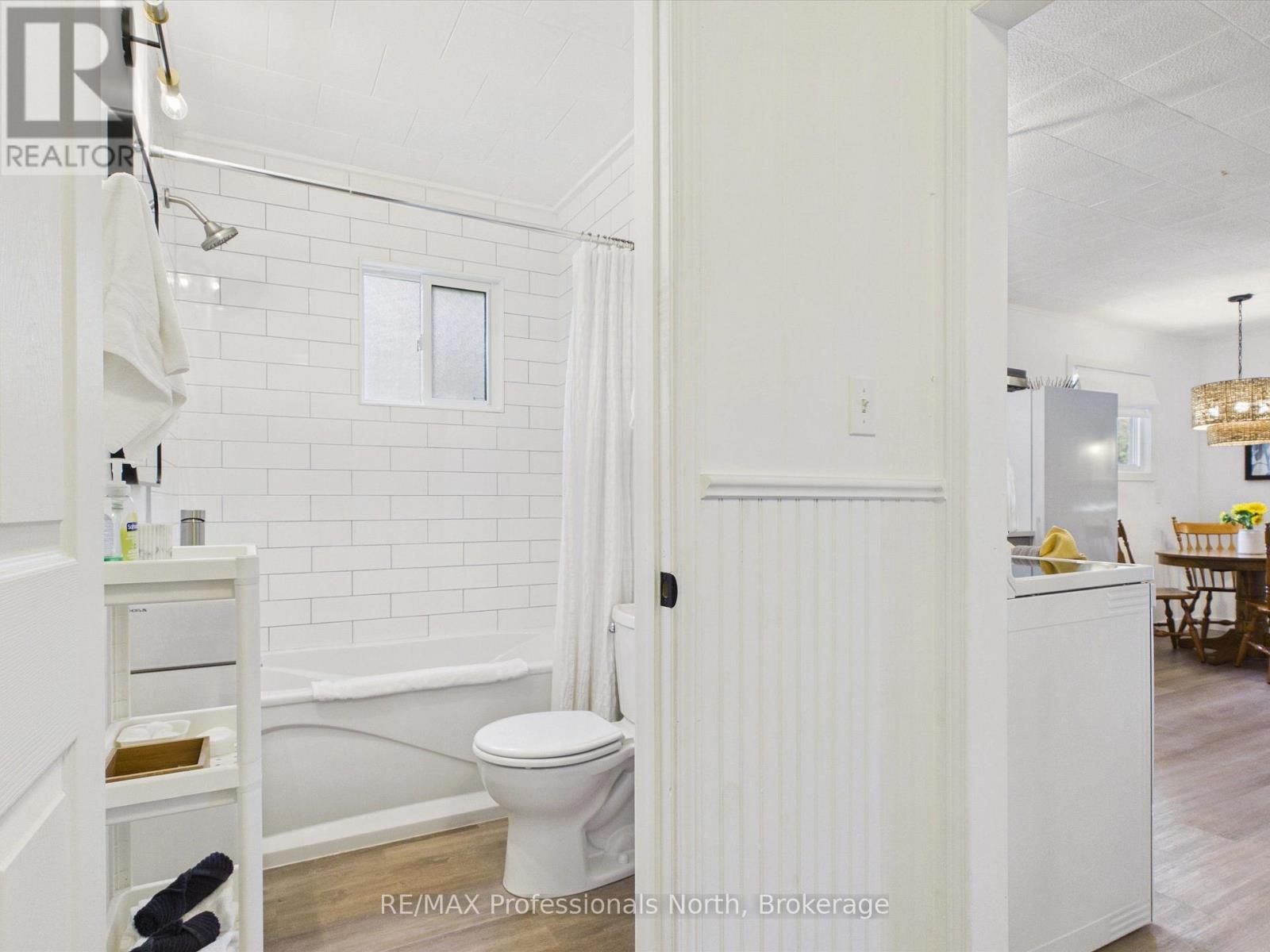 2 Silver Street Property Photo 17