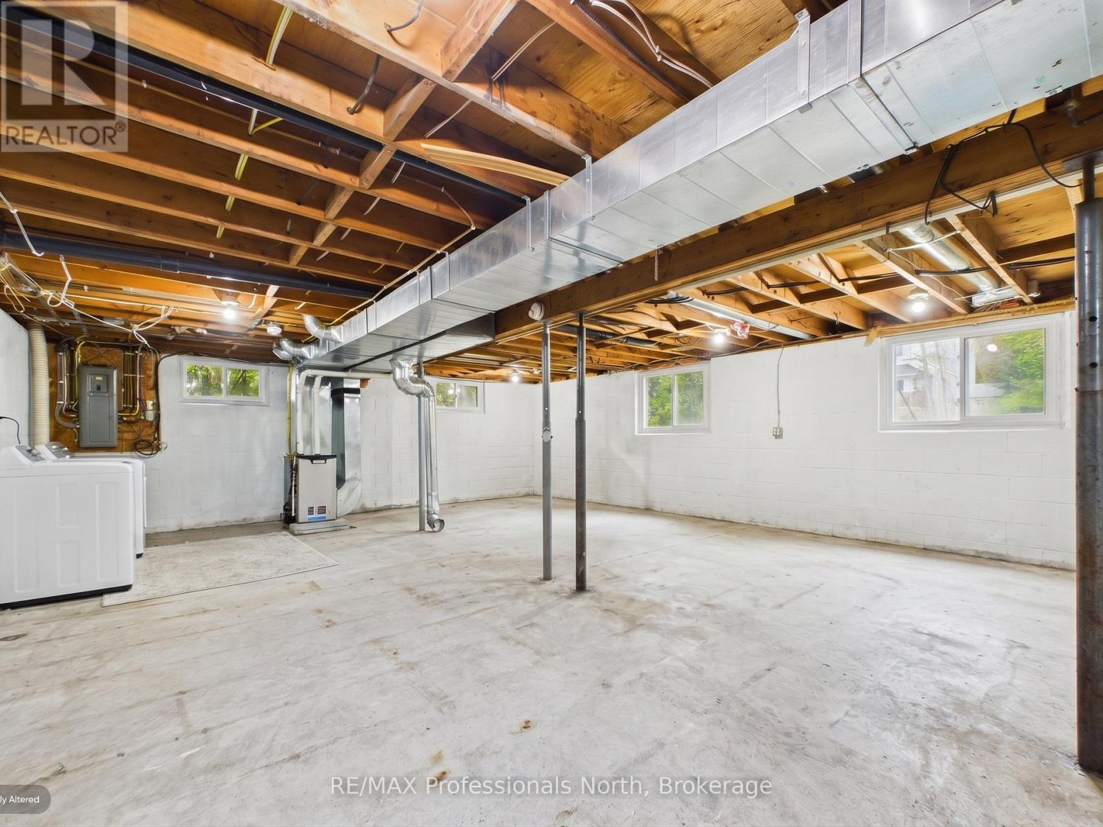 2 Silver Street Property Photo 19