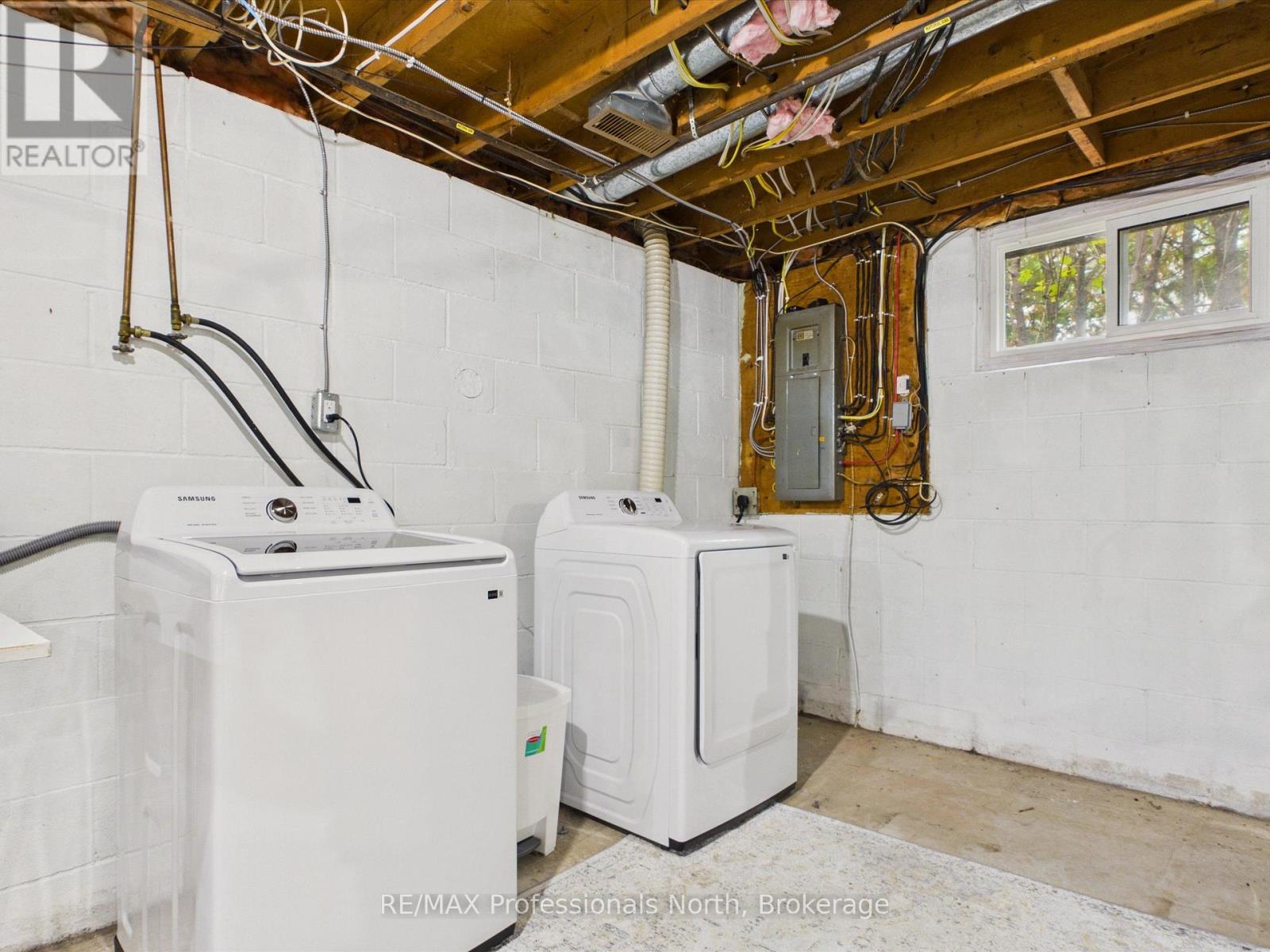 2 Silver Street Property Photo 23