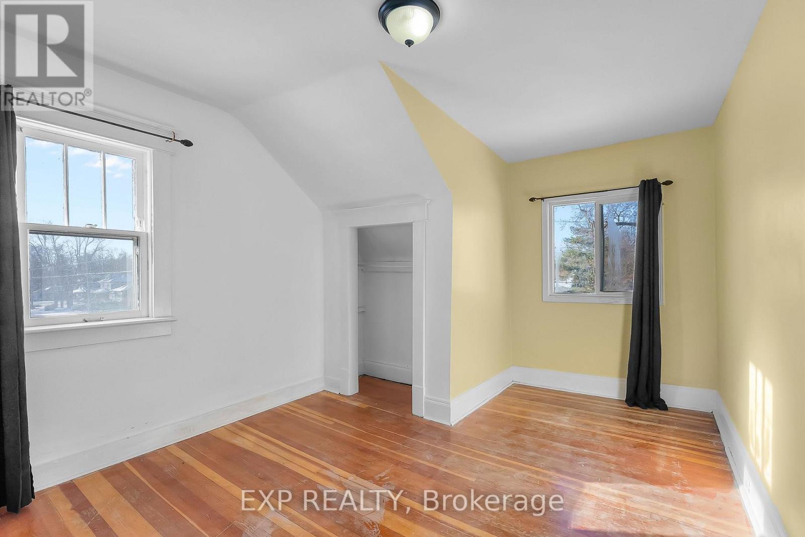 5932 Carlton Avenue Property Photo 13