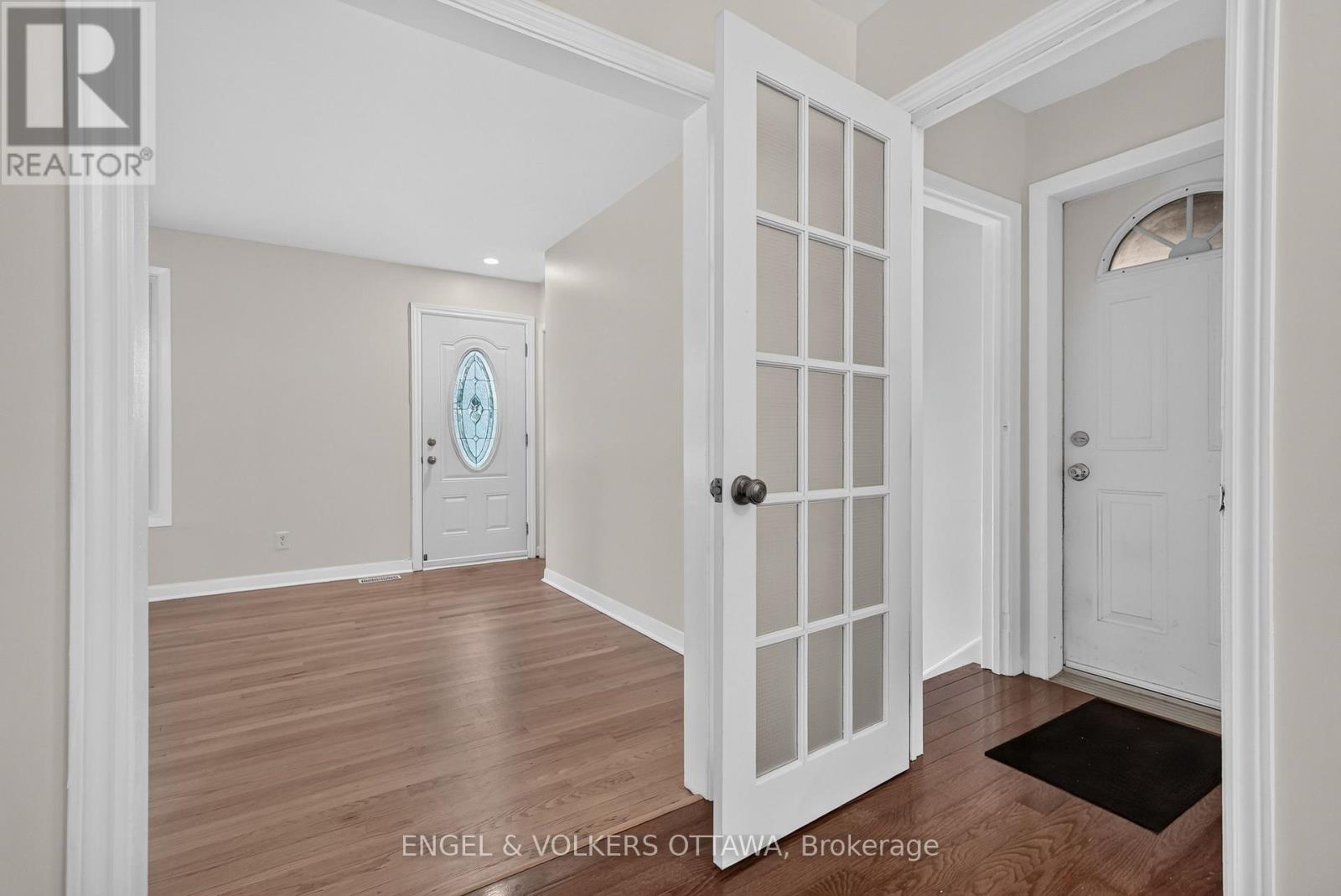 1238 St. Paul Avenue Property Photo 12