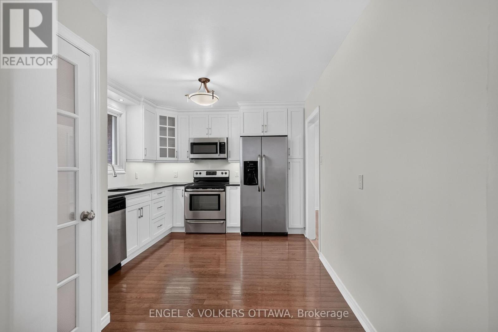1238 St. Paul Avenue Property Photo 13