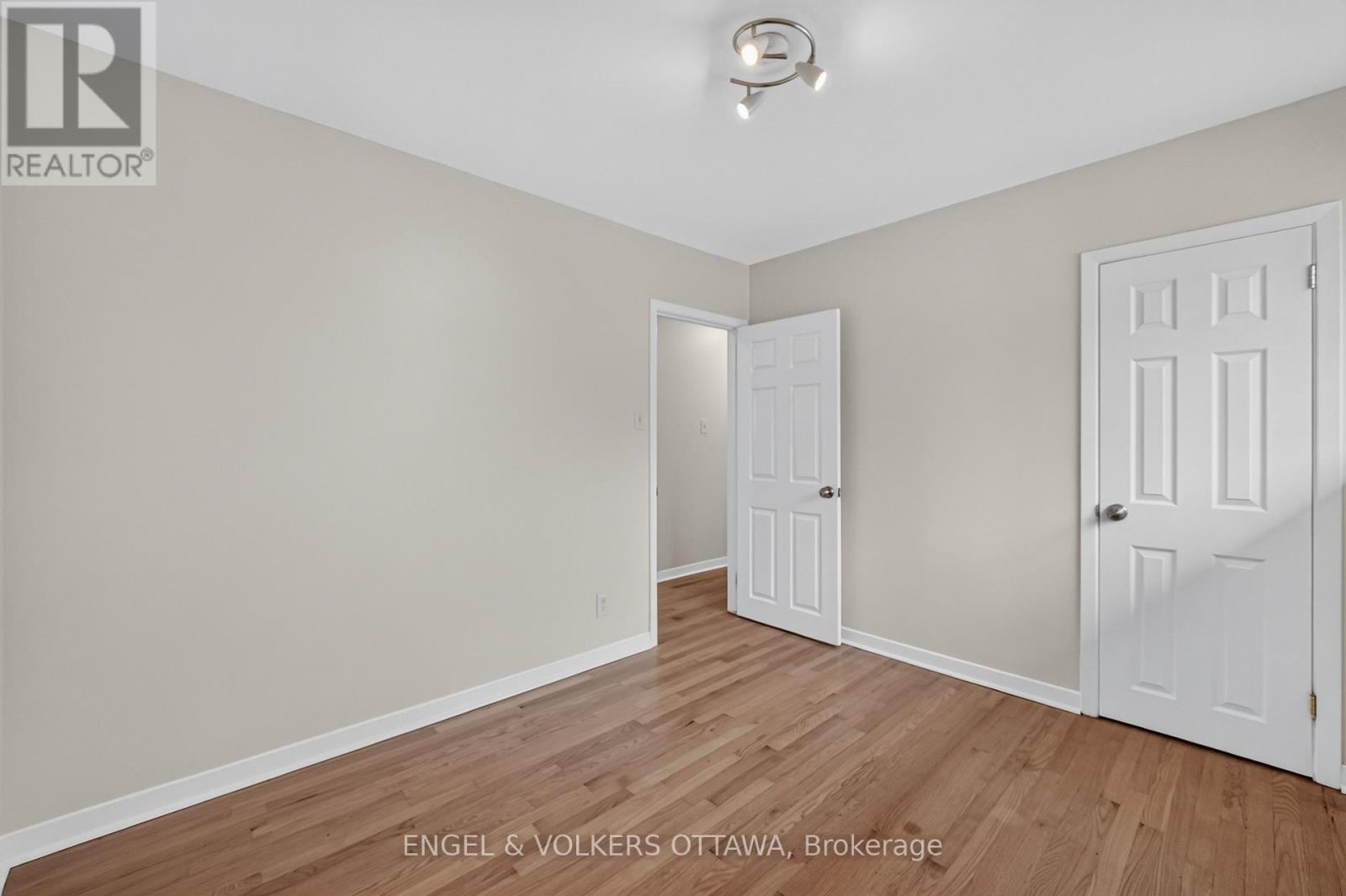 1238 St. Paul Avenue Property Photo 22