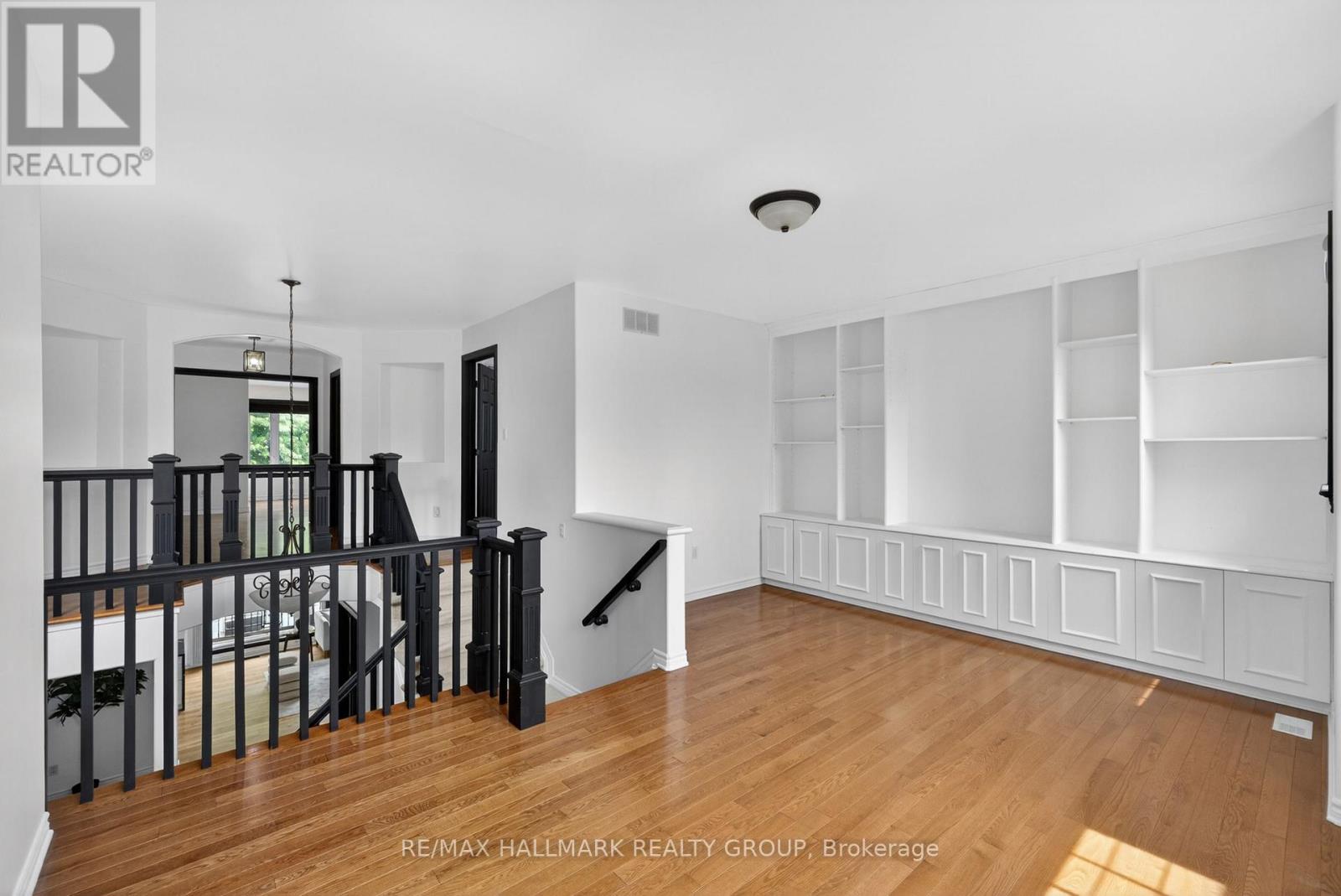 520 Mazari Crescent Property Photo 26