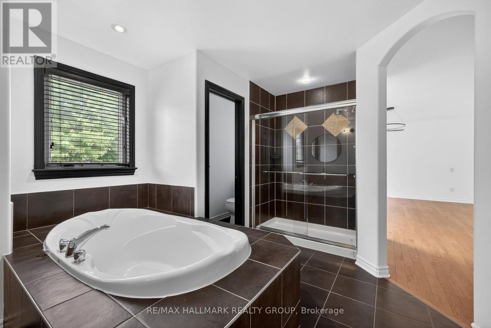 520 Mazari Crescent Property Photo 33