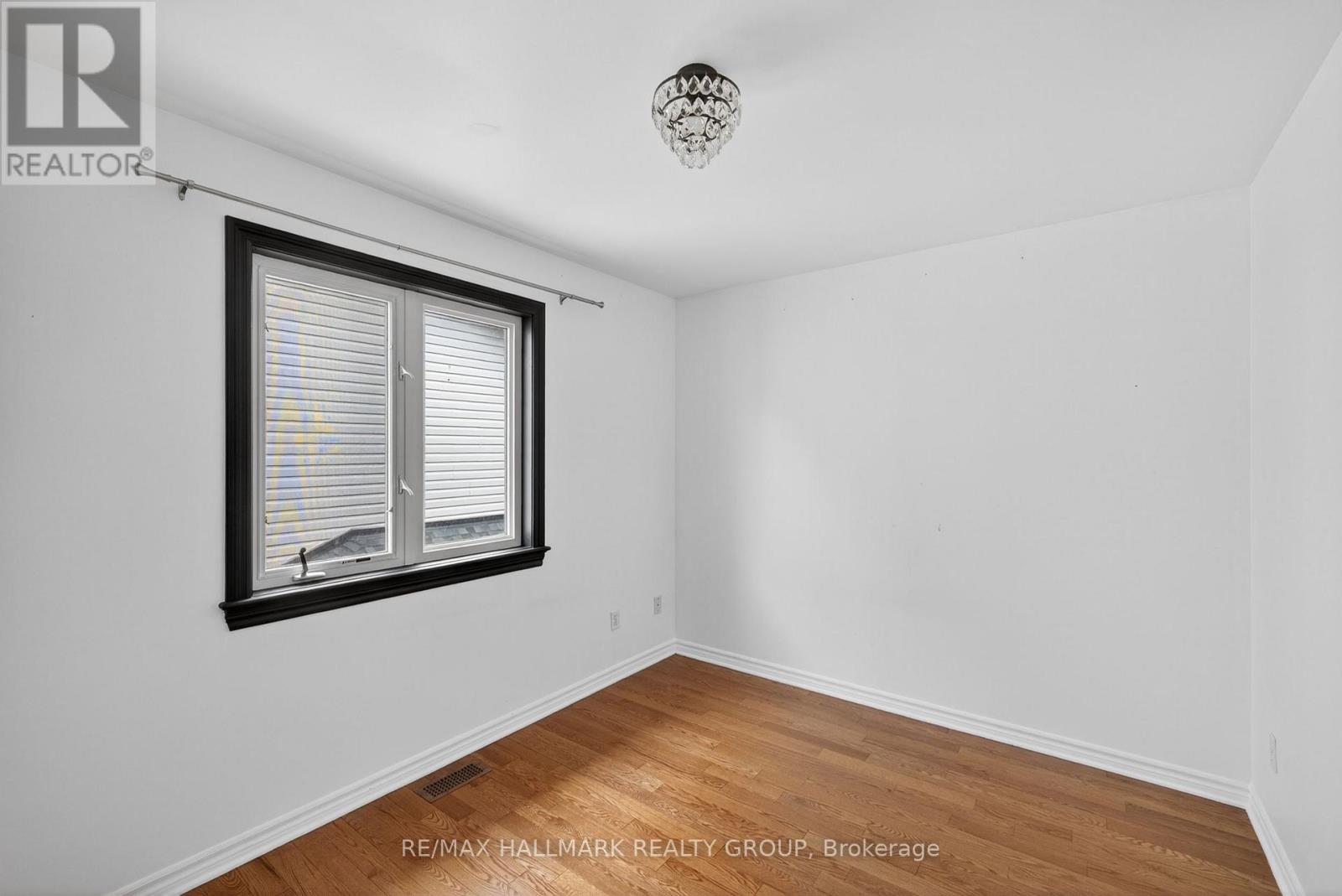 520 Mazari Crescent Property Photo 37
