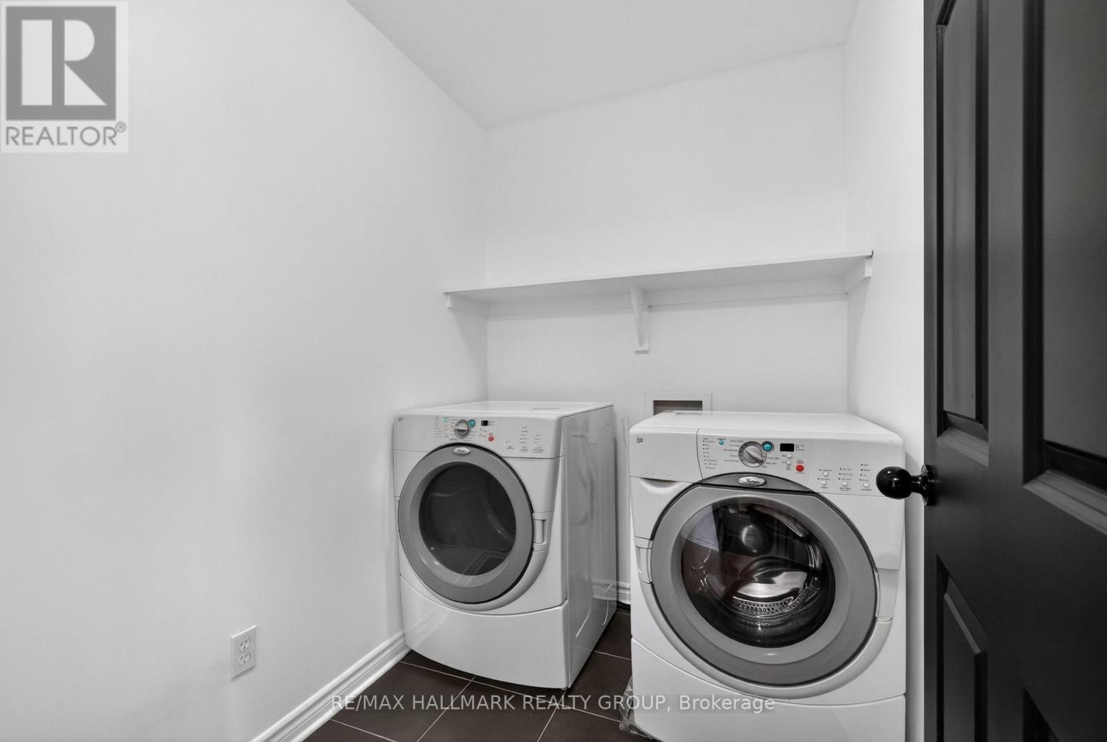 520 Mazari Crescent Property Photo 41