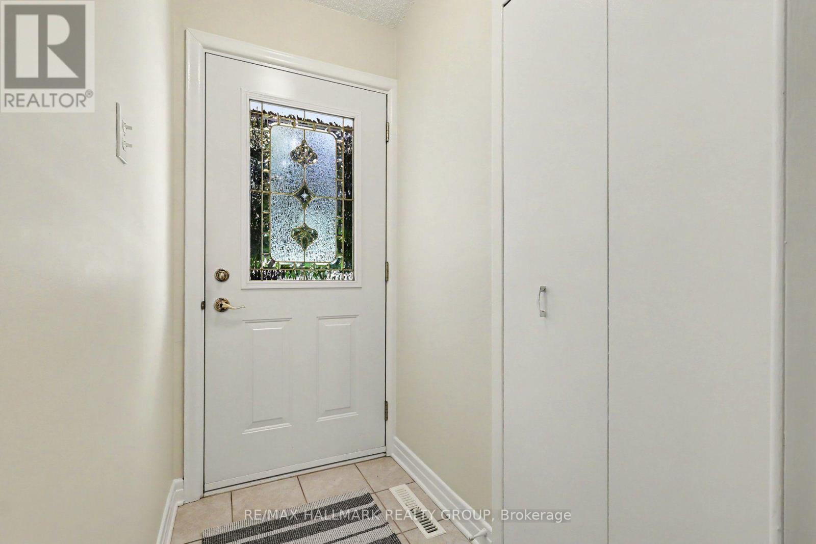 183 Martin Avenue Property Photo 4