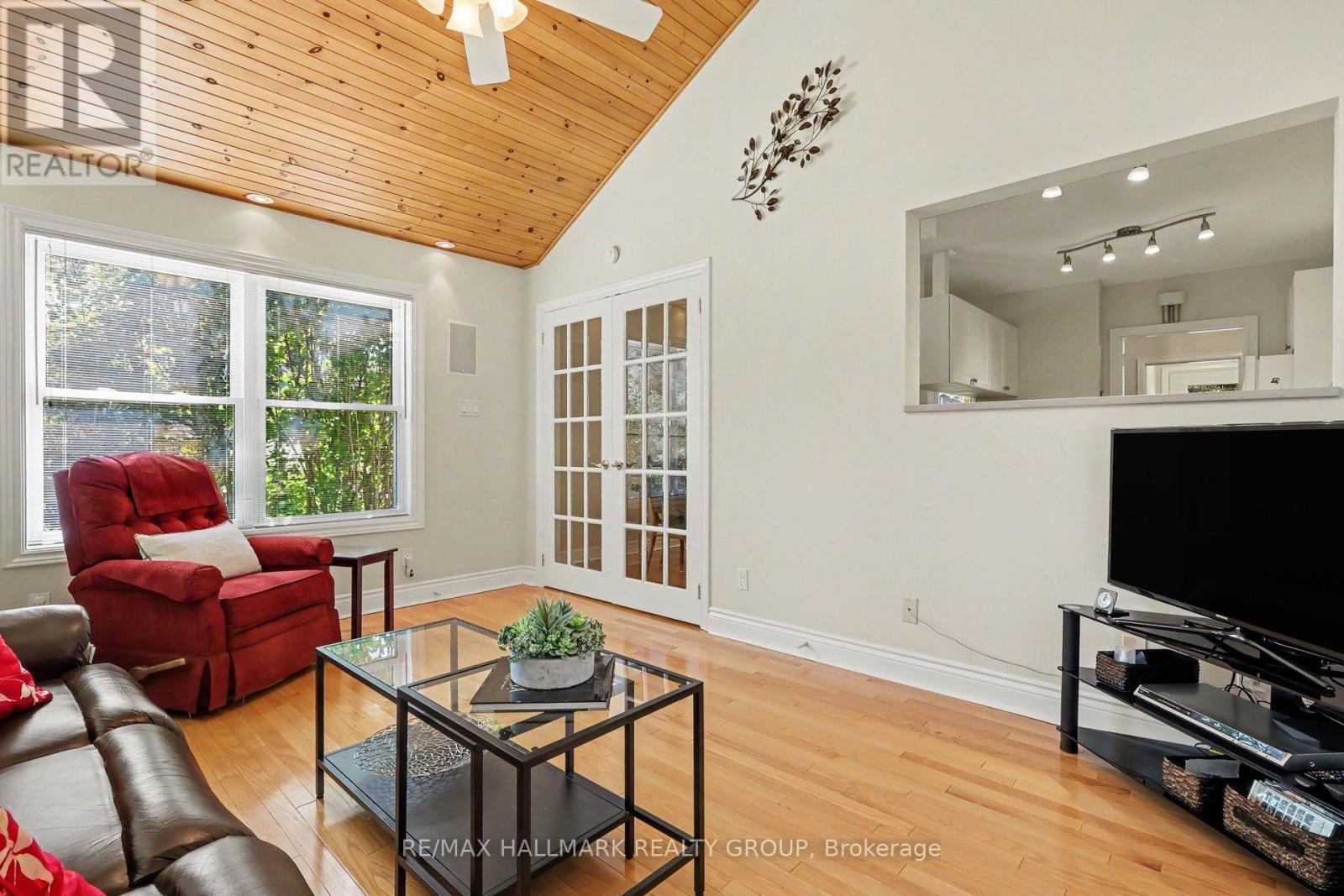 183 Martin Avenue Property Photo 16