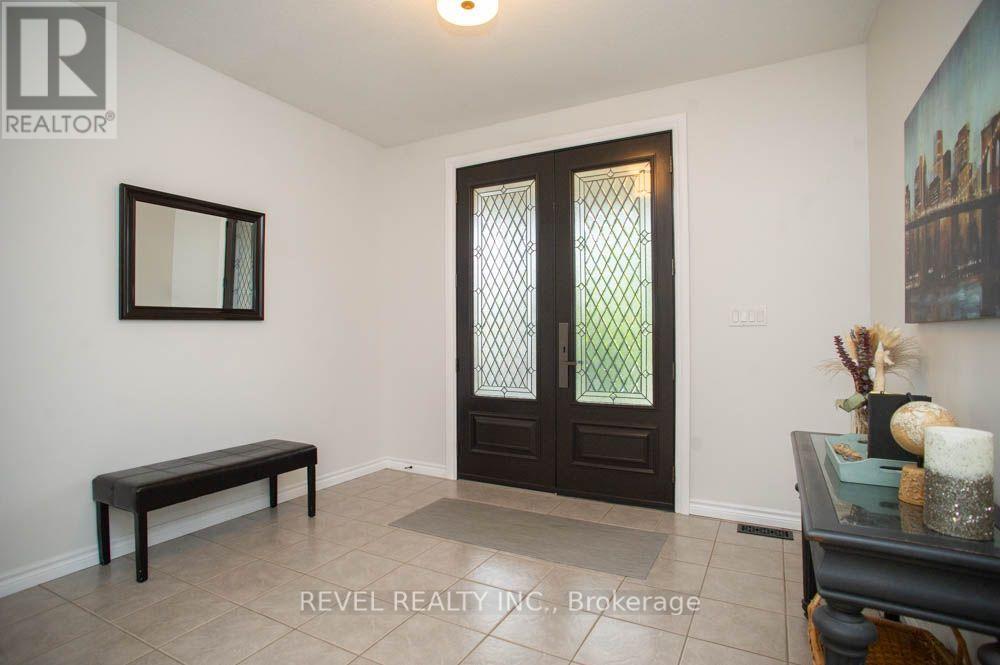 217 Woodway Trail Property Photo 3