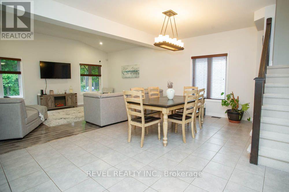 217 Woodway Trail Property Photo 8