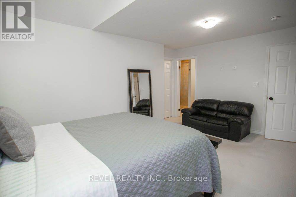 217 Woodway Trail Property Photo 13