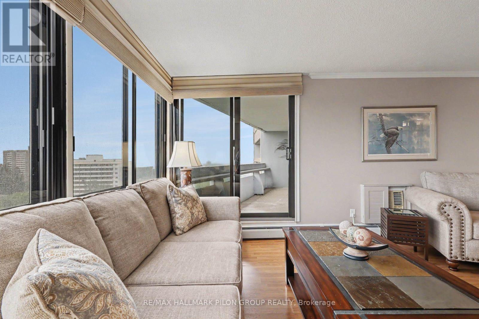 1305 - 415 Greenview Avenue Property Photo 3