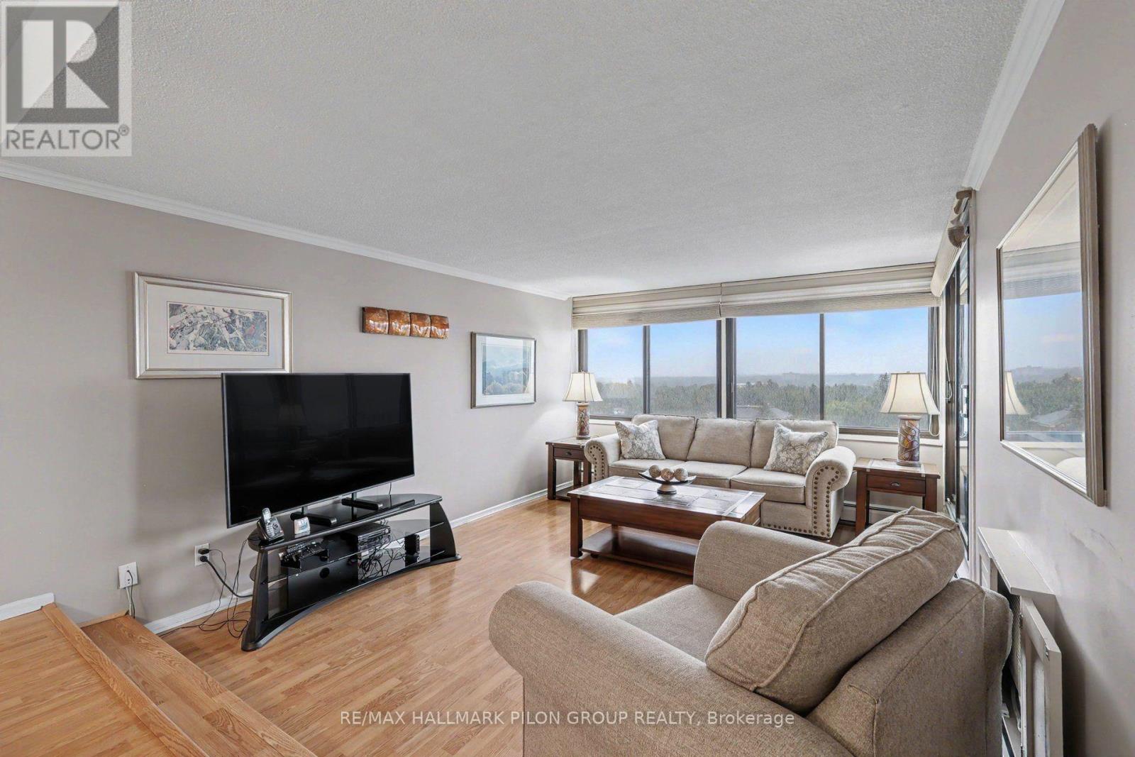 1305 - 415 Greenview Avenue Property Photo 4