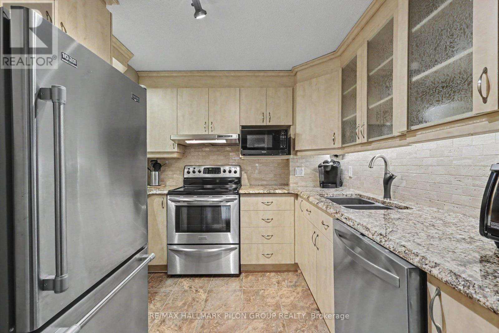 1305 - 415 Greenview Avenue Property Photo 10
