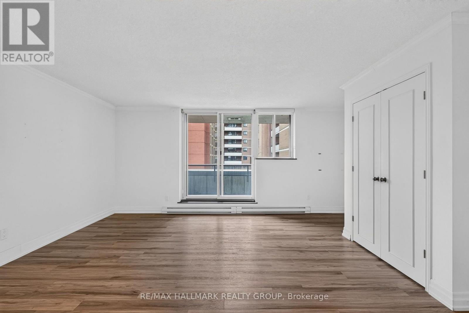 807 - 435 Albert Street Property Photo 7