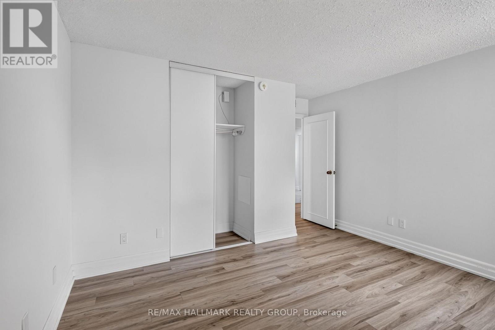 1011 - 435 Albert Street Property Photo 10