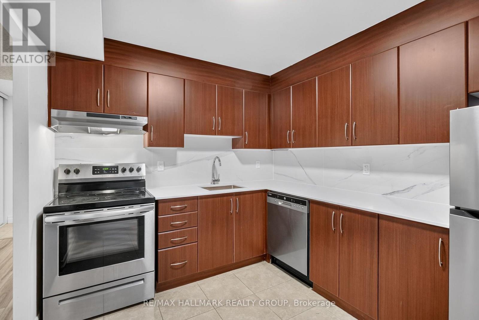 509 - 435 Albert Street Property Photo 16
