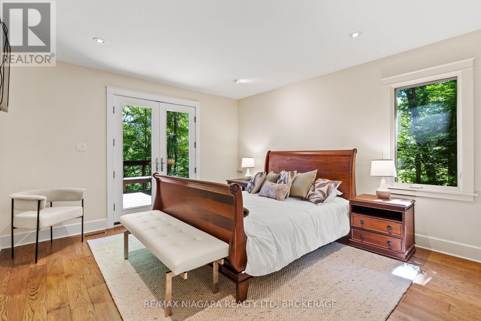 429 Ridge Road E Property Photo 10