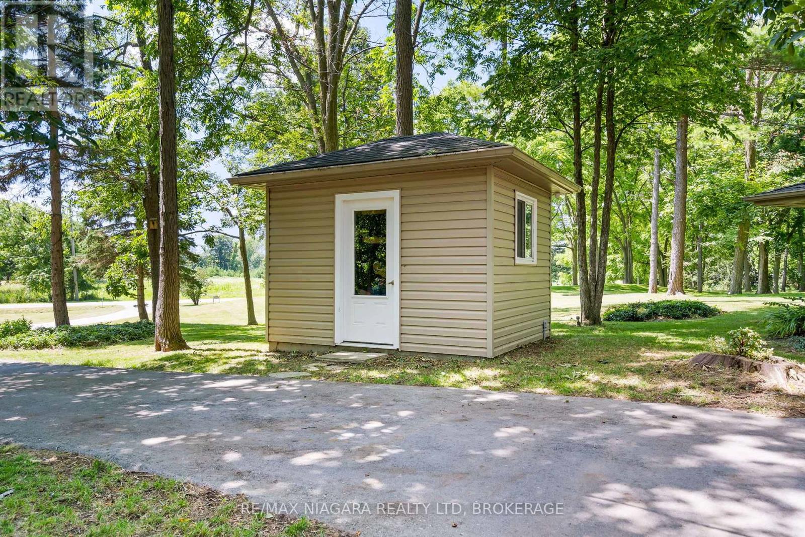 429 Ridge Road E Property Photo 28