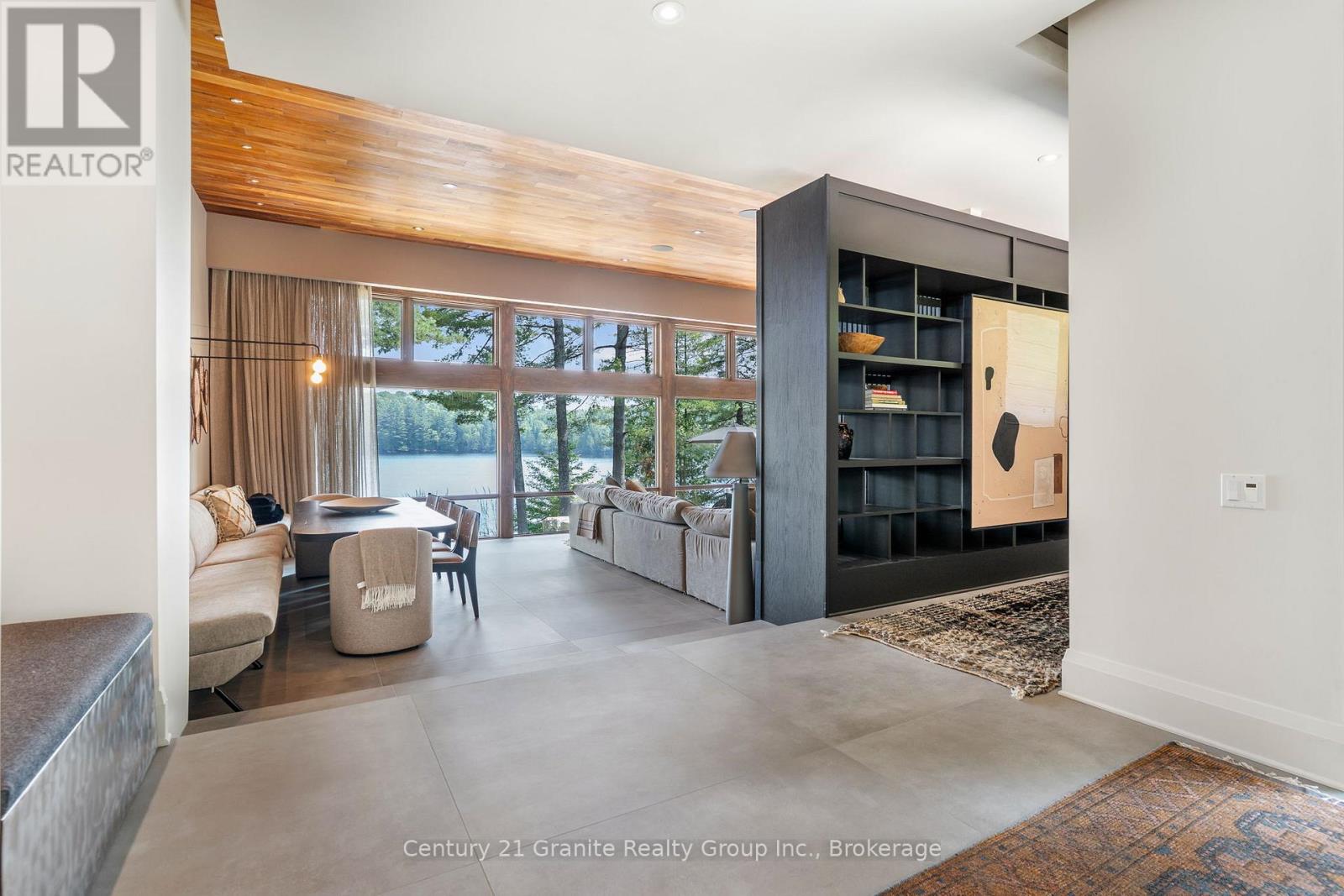 1085 Grace Road Property Photo 6