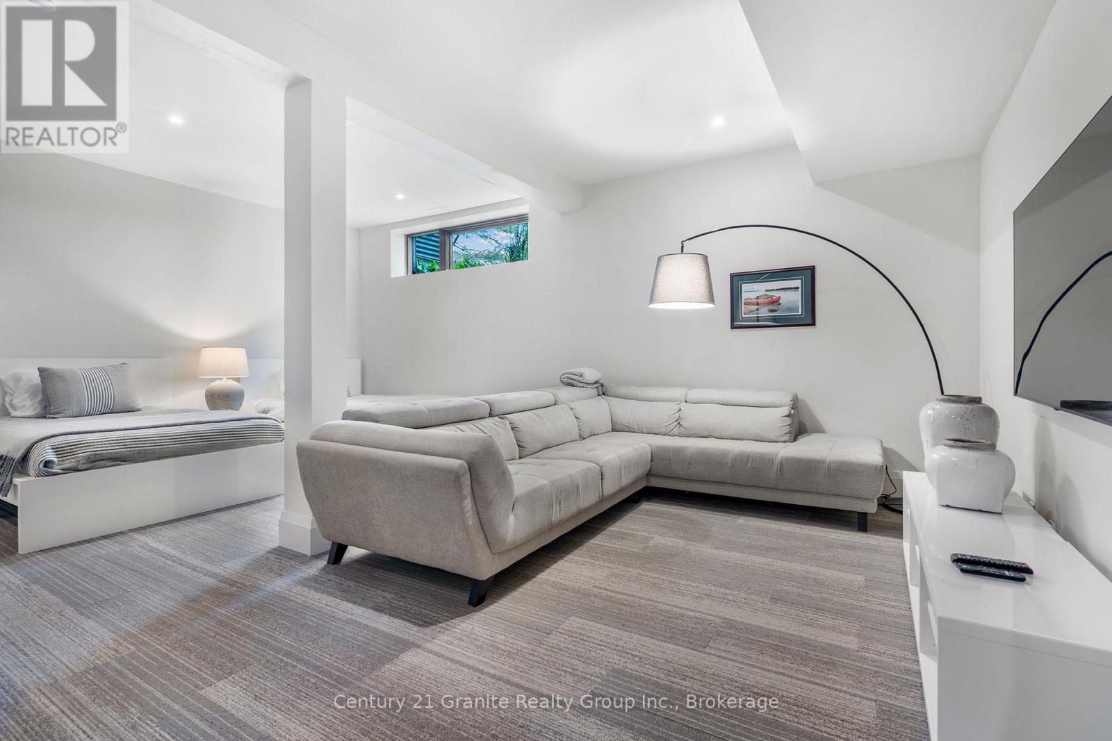 1085 Grace Road Property Photo 24