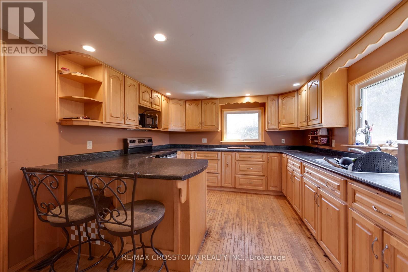 316056 Highway 6 Highway S Property Photo 13