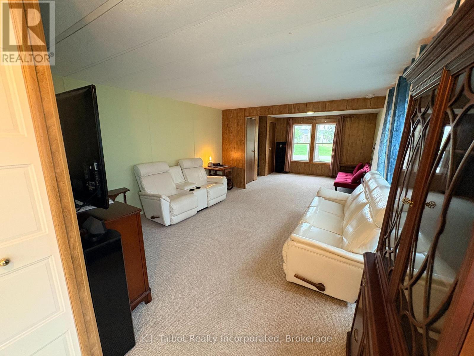 4 Poplar Lane Property Photo 17