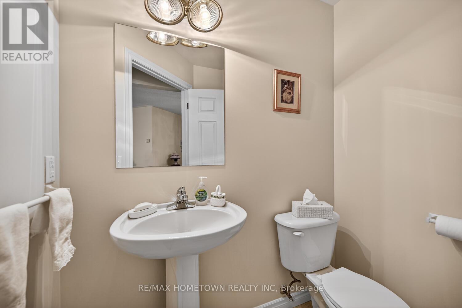 5 - 1171 Millwood Avenue Property Photo 17