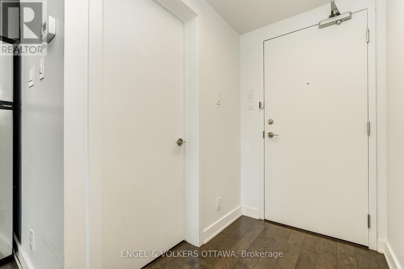 249 - 340 Mcleod Street Property Photo 3