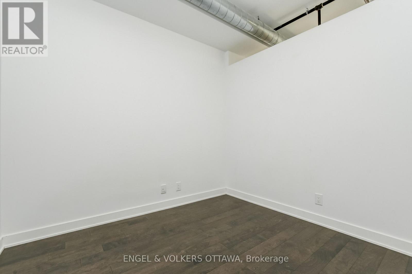 249 - 340 Mcleod Street Property Photo 17