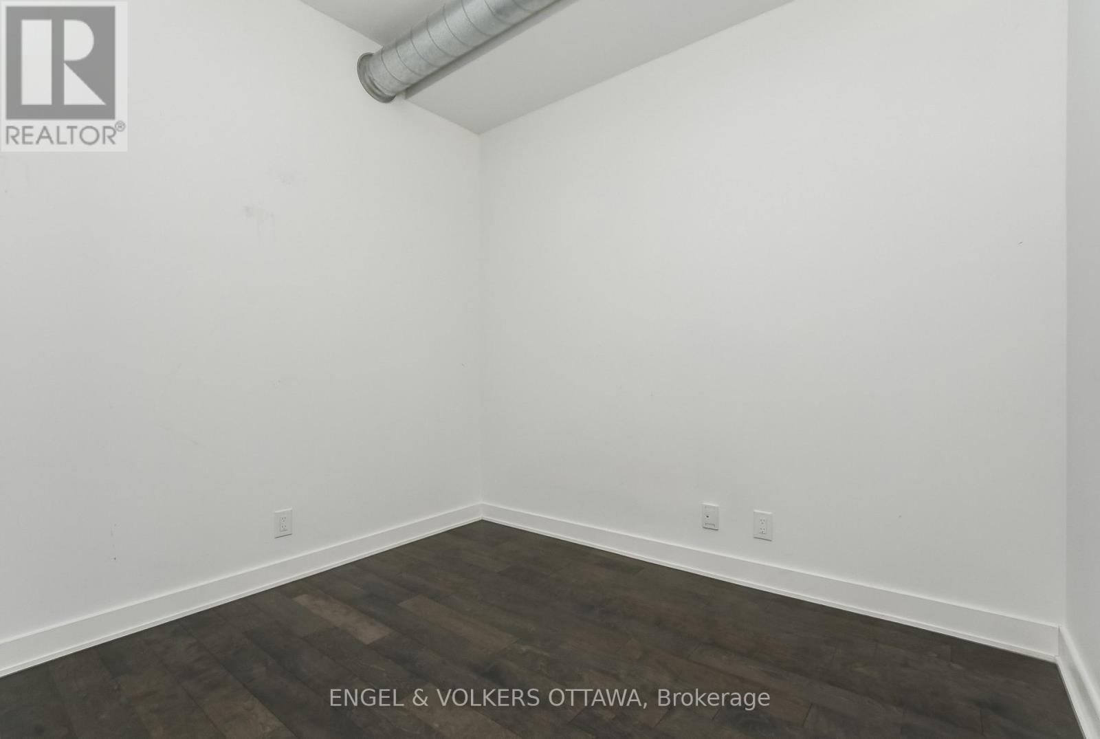 249 - 340 Mcleod Street Property Photo 20