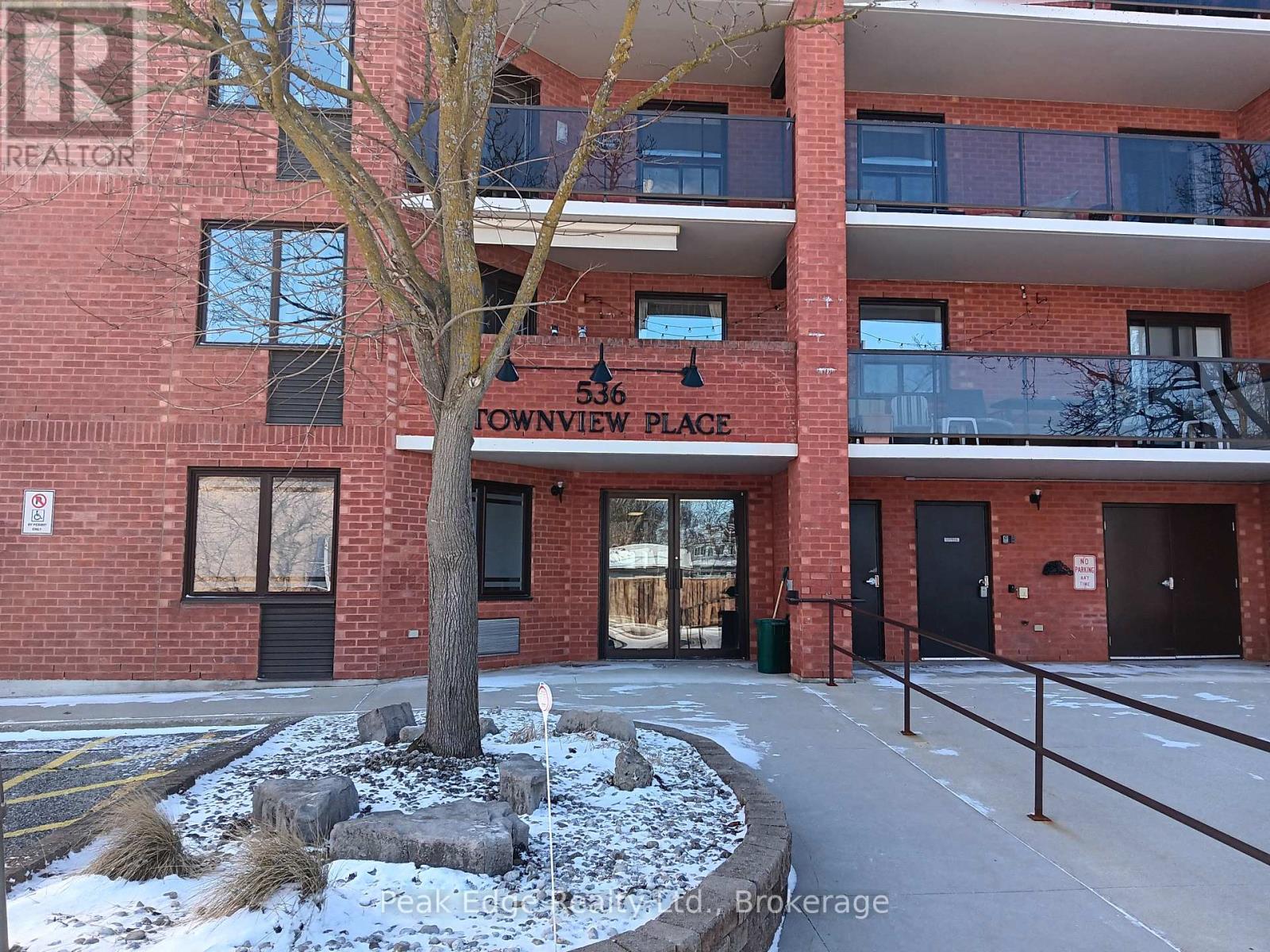 303 - 536 11th Avenue Property Photo 2