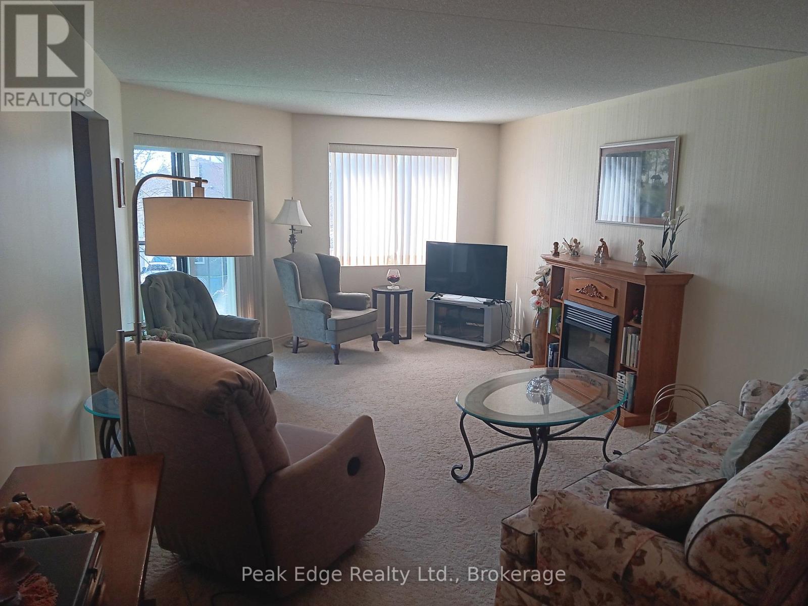 303 - 536 11th Avenue Property Photo 12