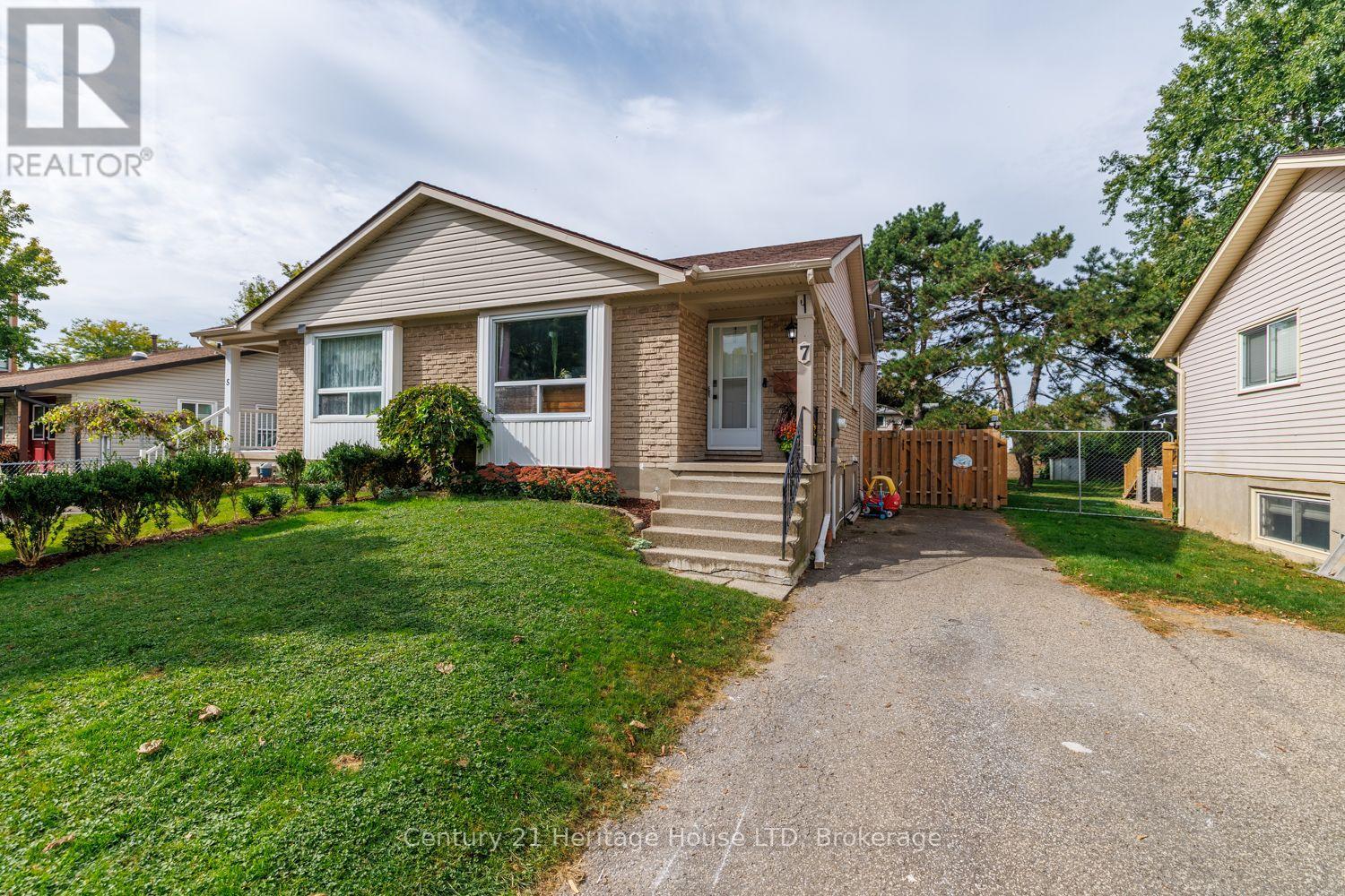 7 Mcnicholl Circle Property Photo 1