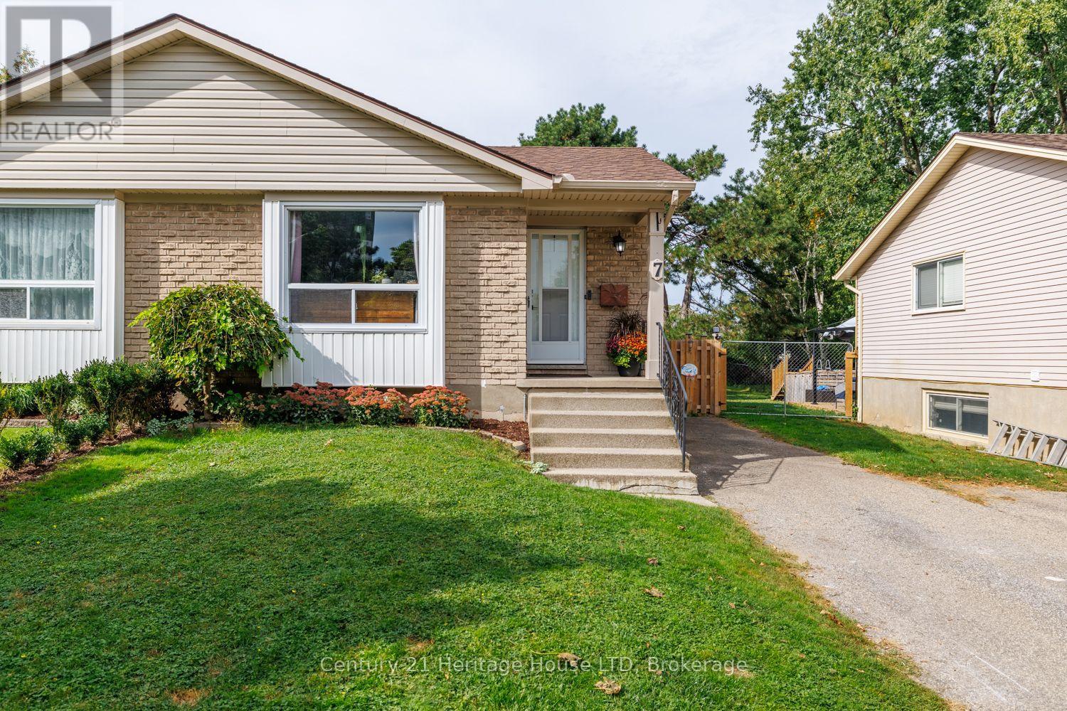 7 Mcnicholl Circle Property Photo 2