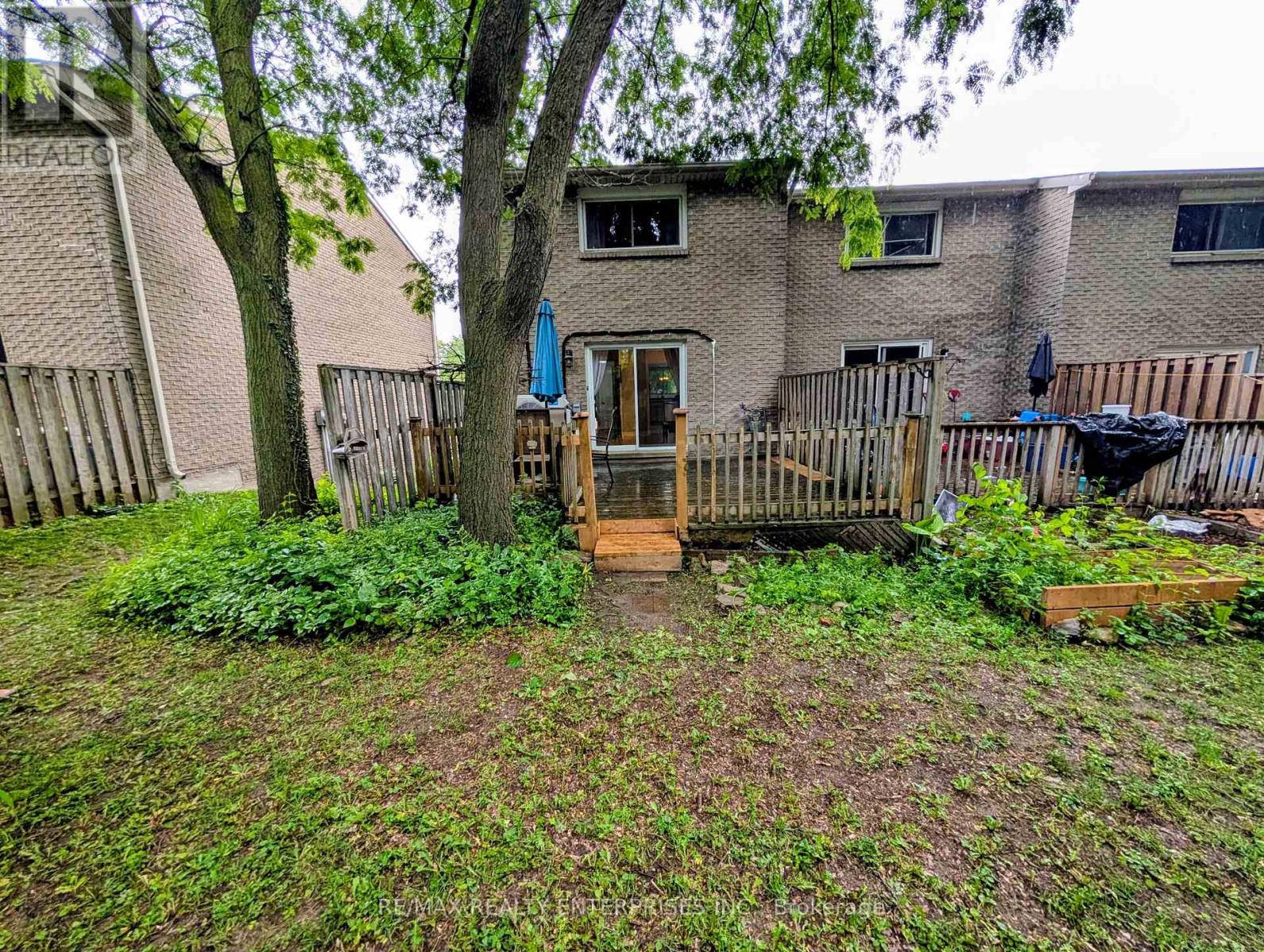 7 - 121 Morgan Avenue Property Photo 26
