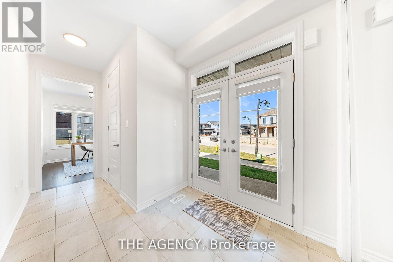 1 Bee Crescent Property Photo 4