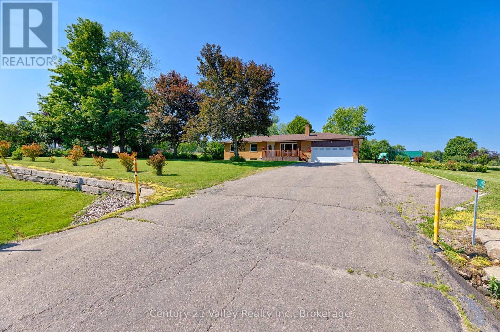 2935 Burnstown Road Property Photo 1