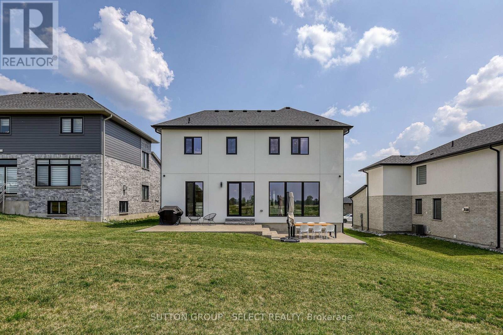 61 Crestview Drive Property Photo 43