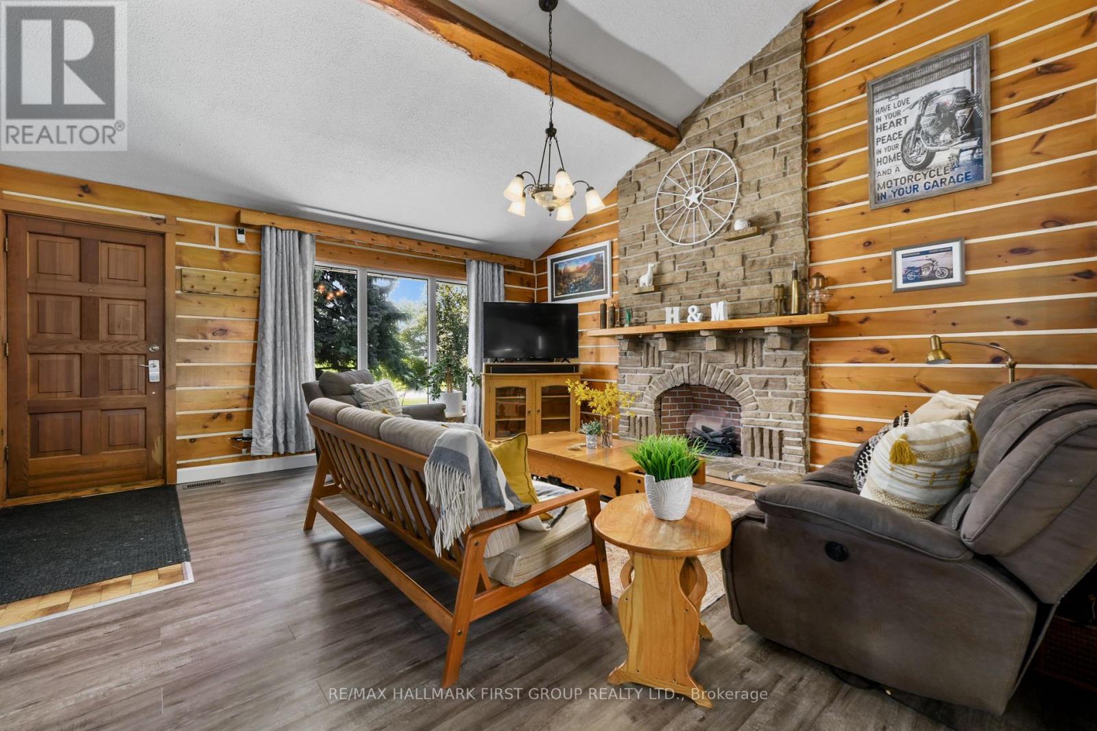 7638 Telephone Road Property Photo 11