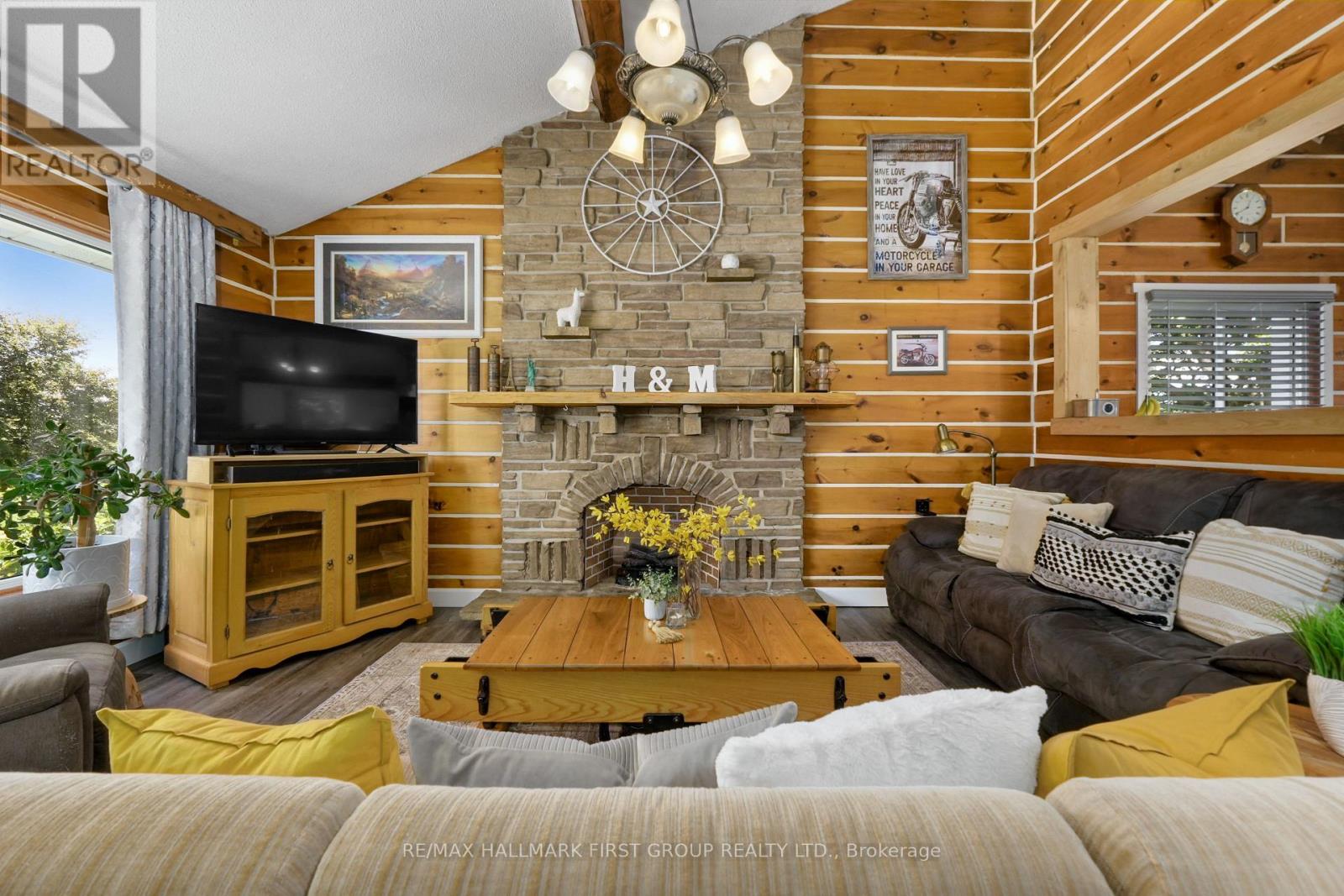 7638 Telephone Road Property Photo 12