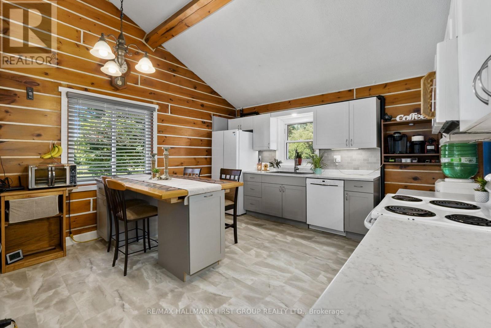 7638 Telephone Road Property Photo 13