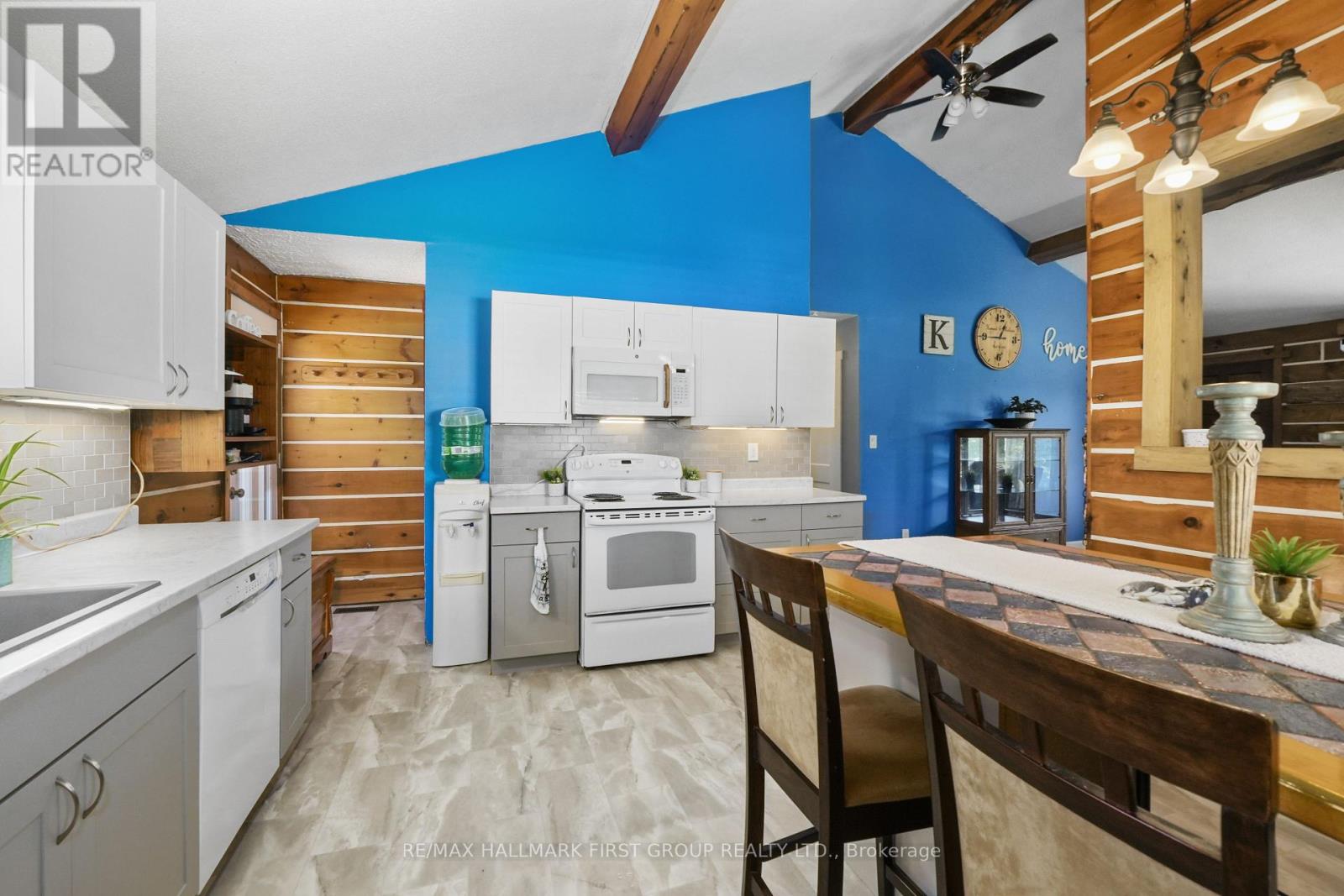 7638 Telephone Road Property Photo 18