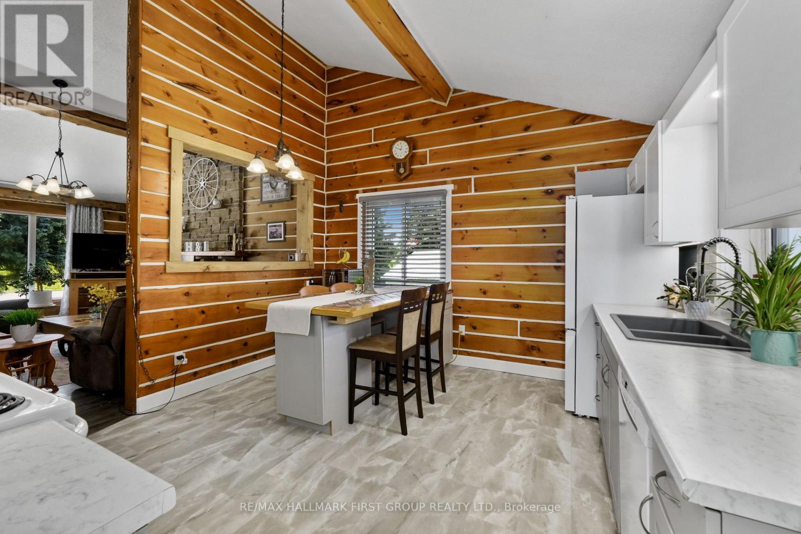 7638 Telephone Road Property Photo 19