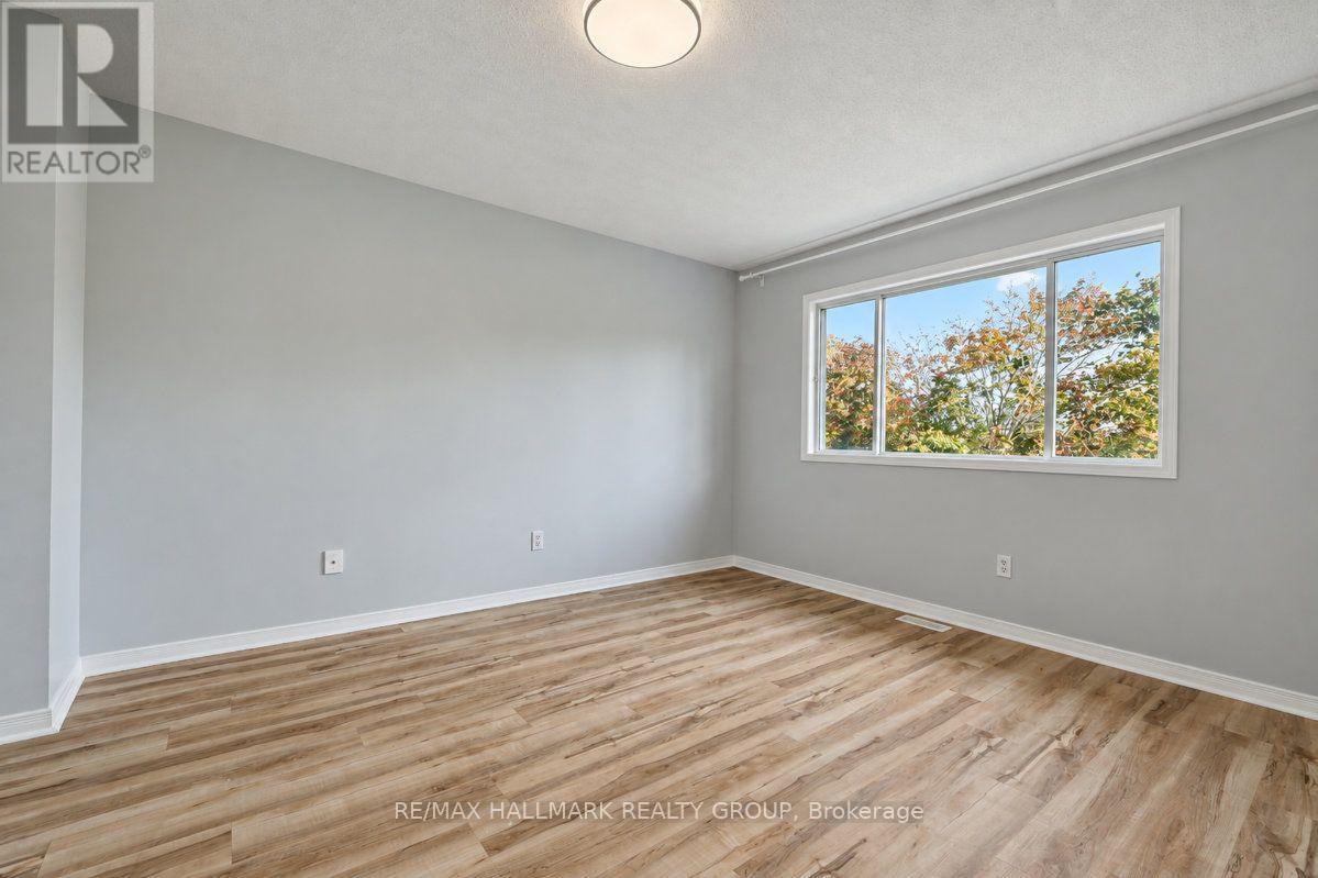 52 Piper Crescent Property Photo 24